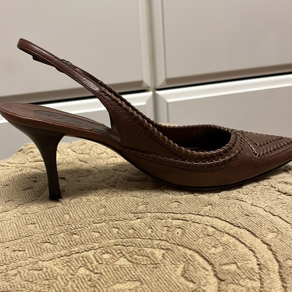 Women shoes w low heels by Cole Haan - Picture 4 of 7
